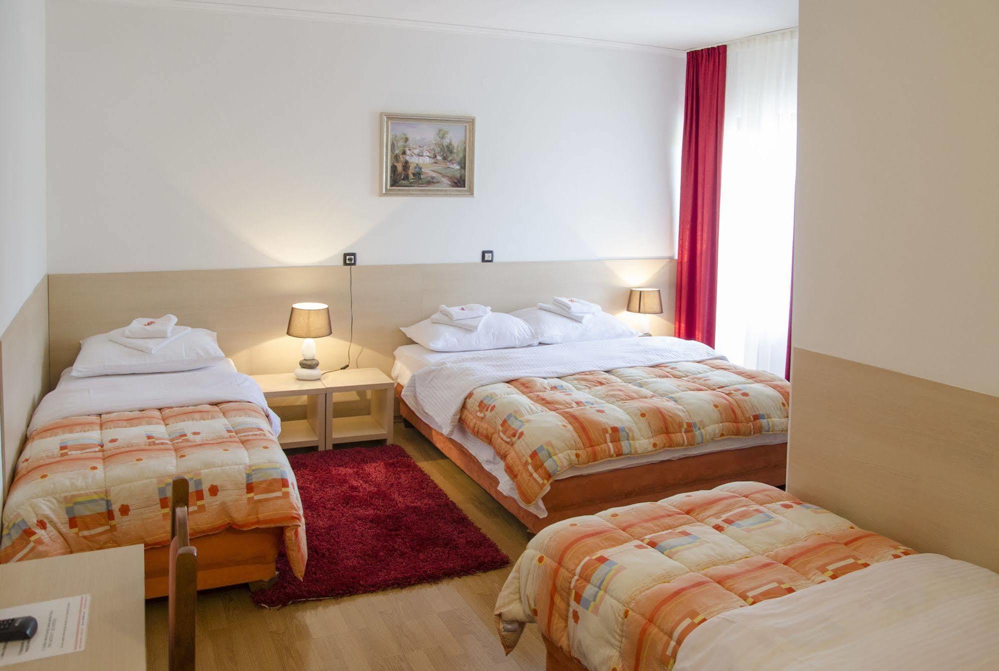 Hotel Viv Trebinje Luaran gambar